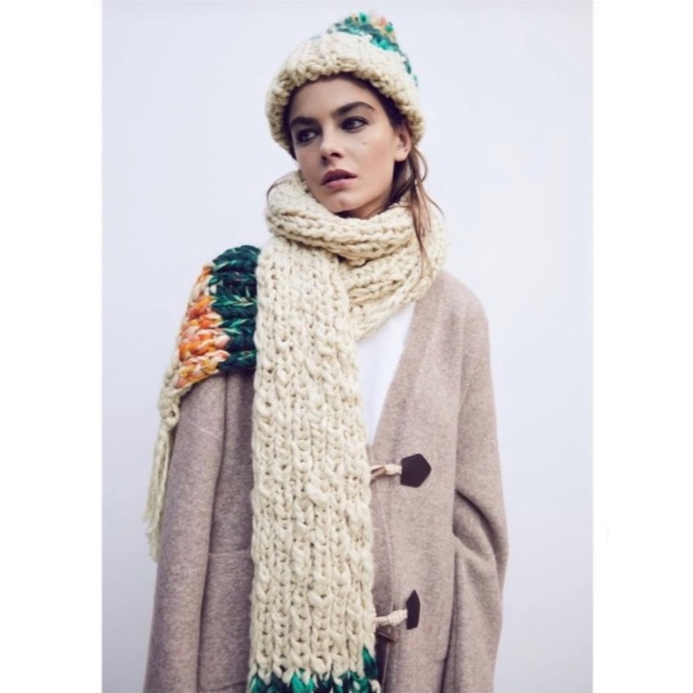 ZARA Knit Scarf With Fringe